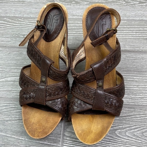 FRYE Dolly Block Heel Strappy Leather Sandal - Picture 4 of 8